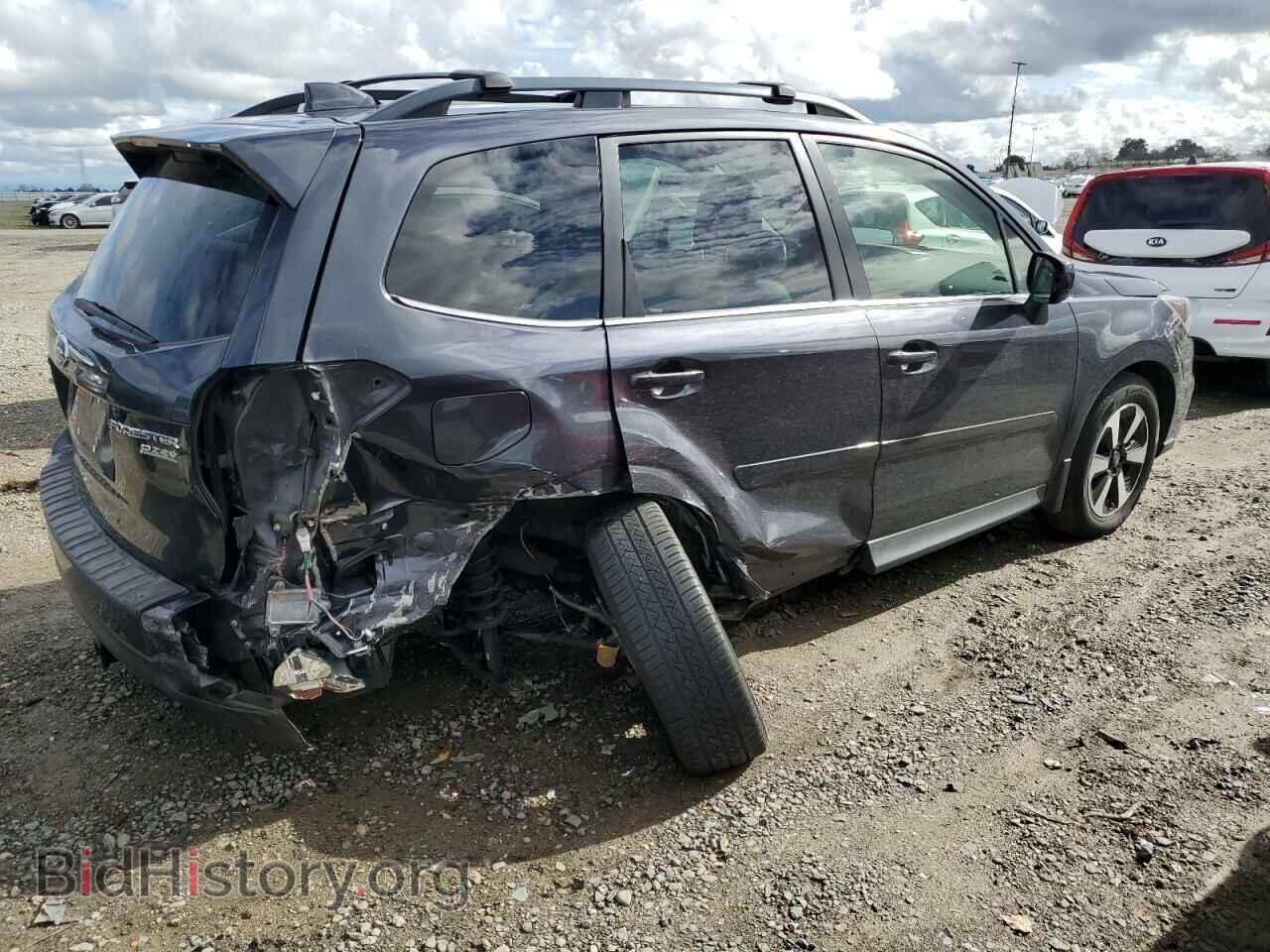 2017 SUBARU FORESTER - VIN: JF2SJALC8HH487500 - Фото 3