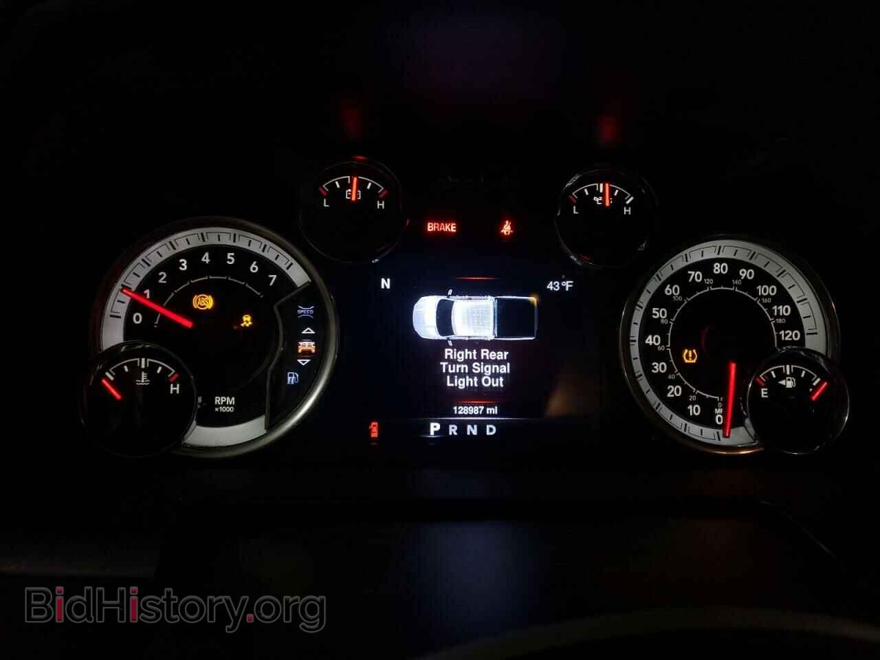 2016 RAM 1500 - VIN: 3C6RR7LT2GG214447 - Photo 9
