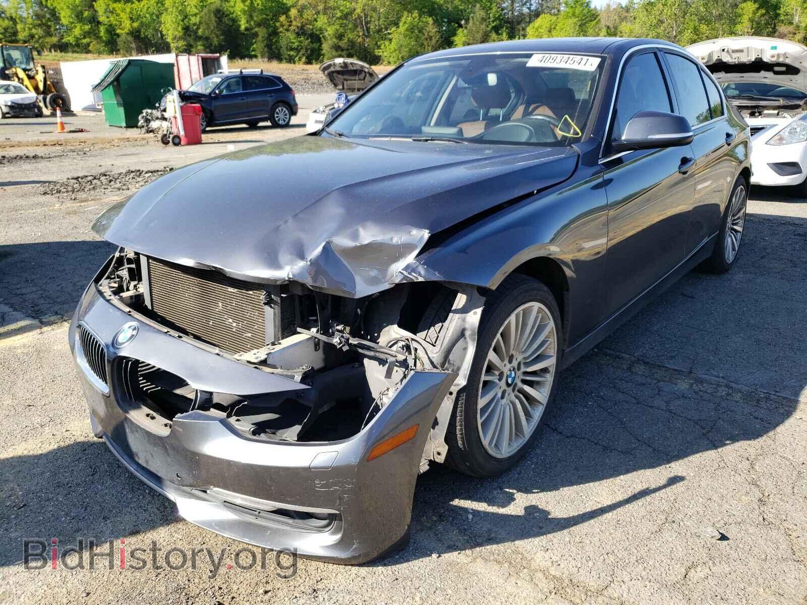 2013 BMW 3 SERIES - VIN: WBA3A5C55DF358824 - Photo 2