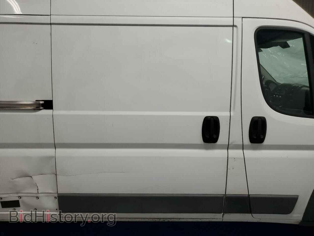 2017 RAM All Models - VIN: 3C6TRVDG4HE539710 - Photo 10
