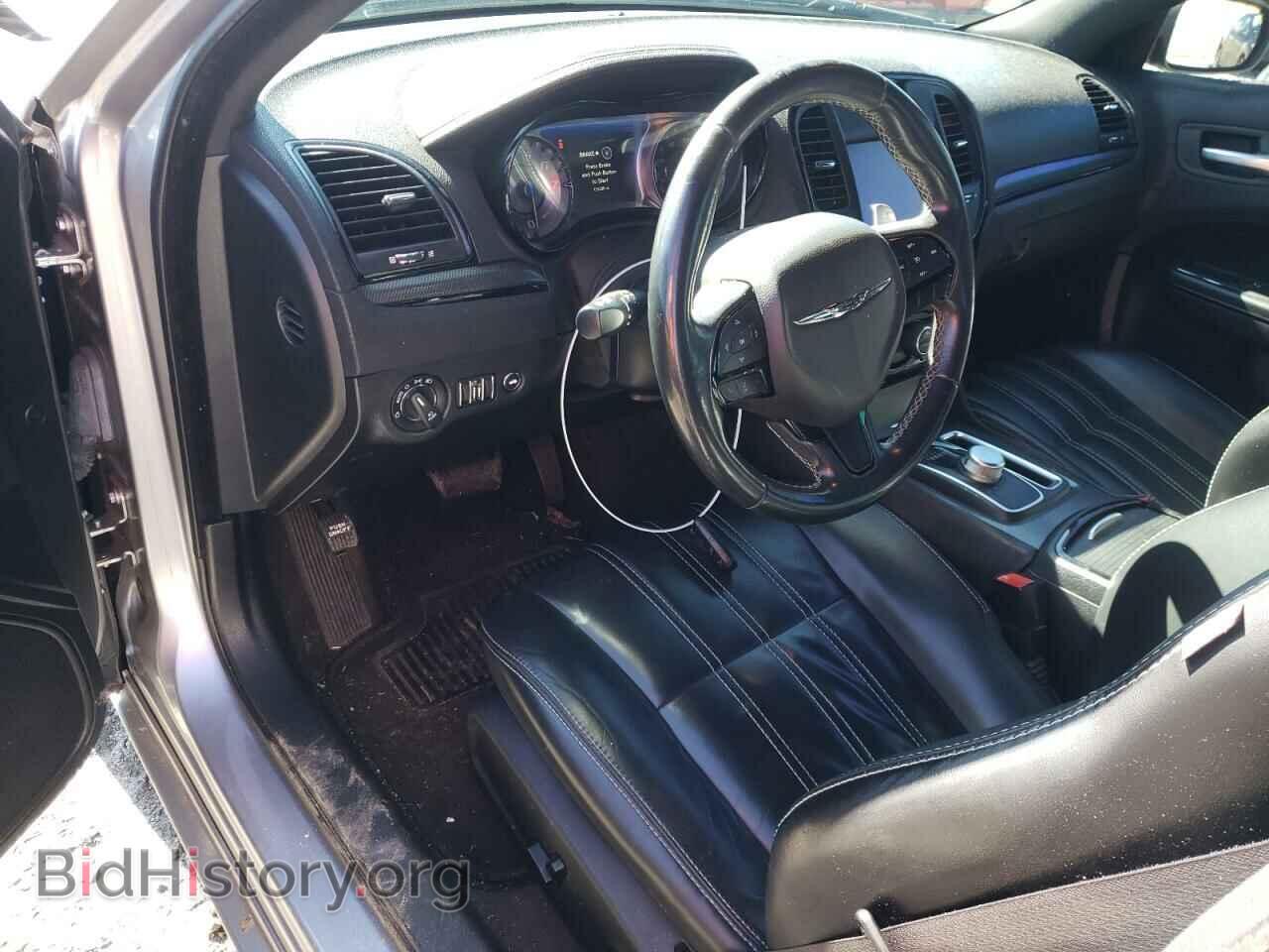 2016 CHRYSLER 300 - VIN: 2C3CCABG2GH167636 - Фото 8