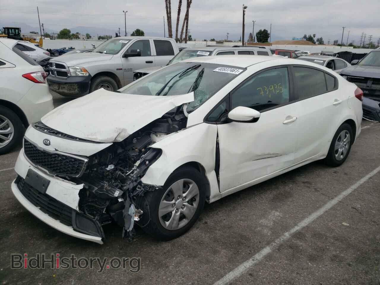 2017 KIA FORTE - VIN: 3KPFK4A73HE035559 - Photo 2