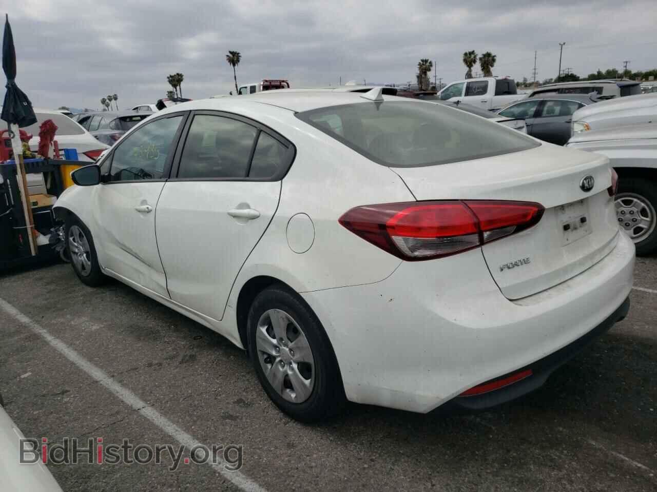 2017 KIA FORTE - VIN: 3KPFK4A73HE035559 - Photo 3