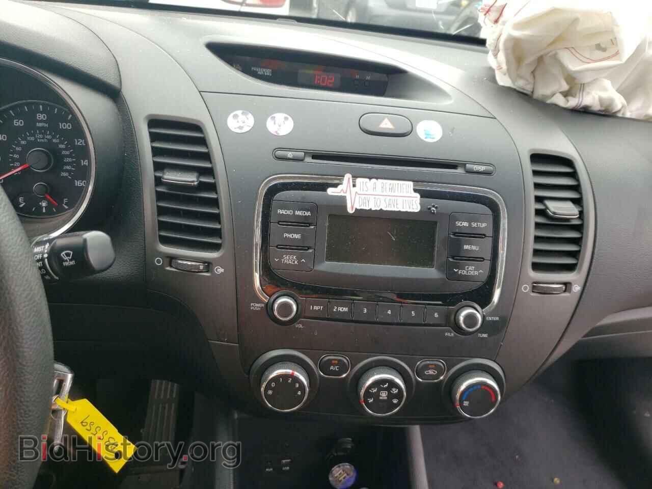 2017 KIA FORTE - VIN: 3KPFK4A73HE035559 - Photo 9