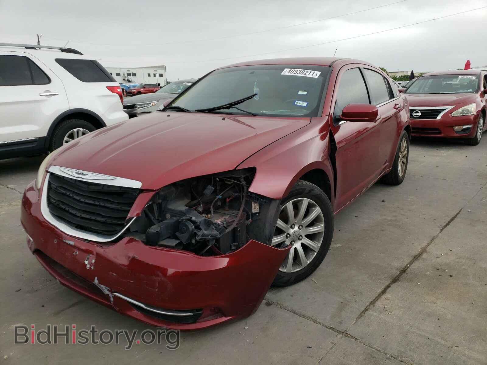 2011 CHRYSLER 200 - VIN: 1C3BC1FB0BN514746 - Фото 2