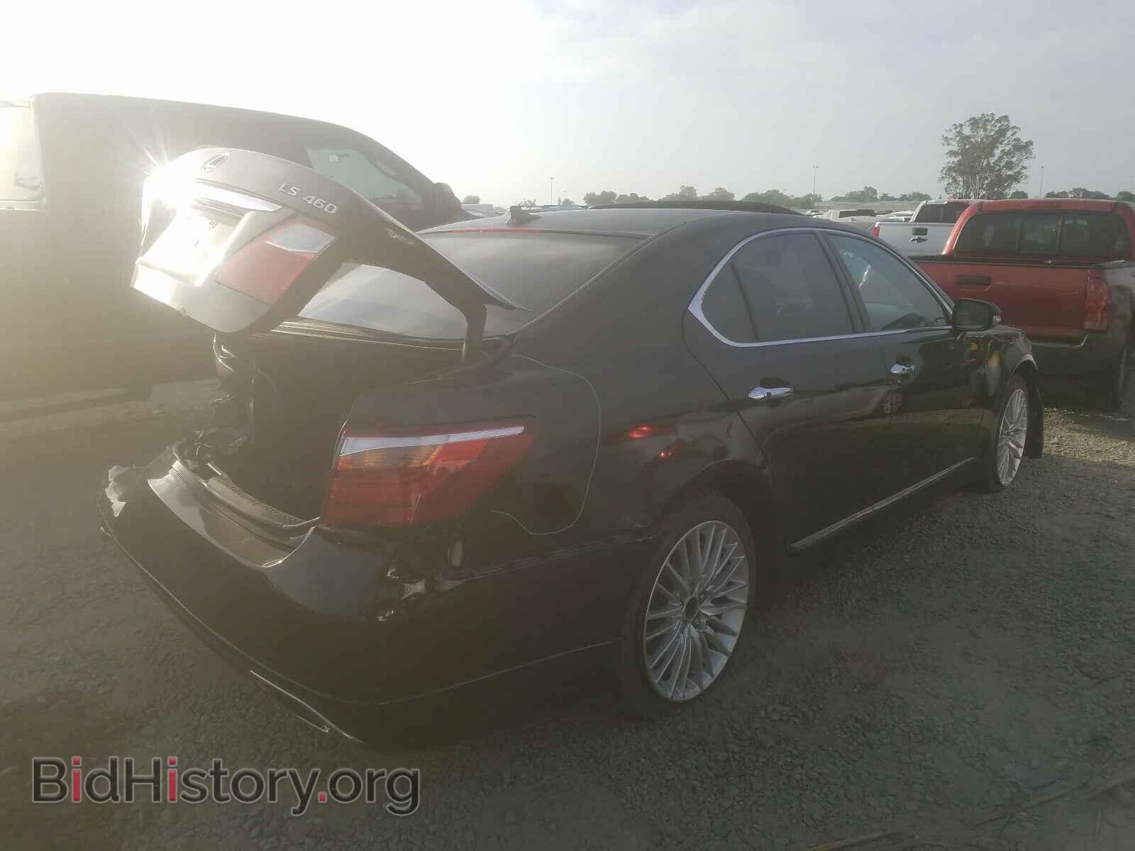 2011 LEXUS LS460 - VIN: JTHBL5EF2B5104441 - Photo 4