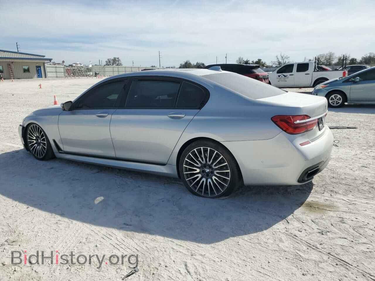 2017 BMW 7 SERIES - VIN: WBA7F0C30HGM21834 - Фото 2