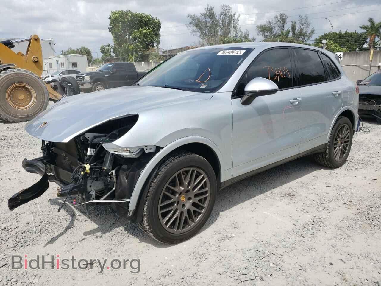 2017 PORSCHE CAYENNE - VIN: WP1AA2A28HKA84516 - Фото 2
