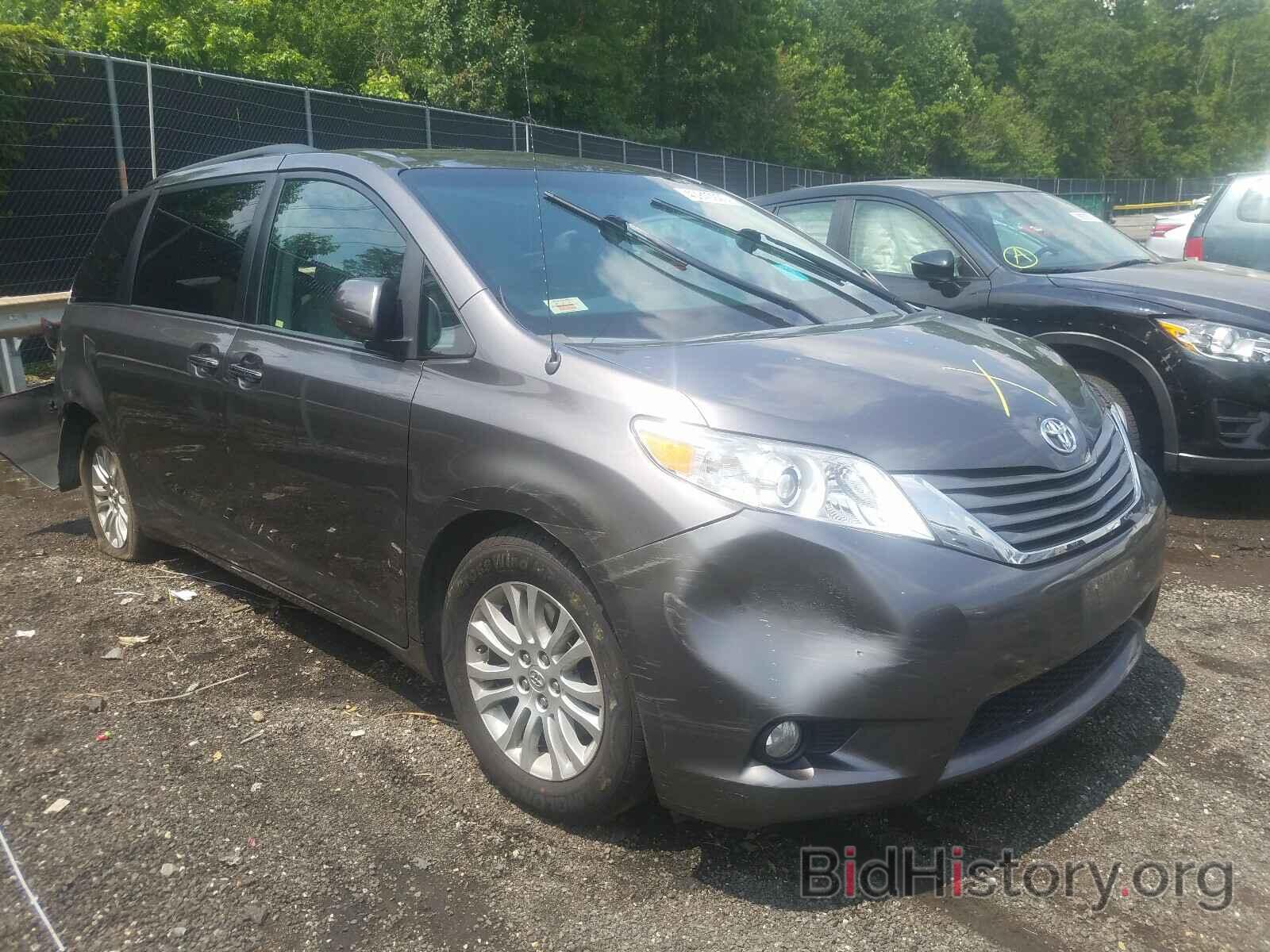 Photo 5TDYK3DC4DS377906 - TOYOTA SIENNA 2013