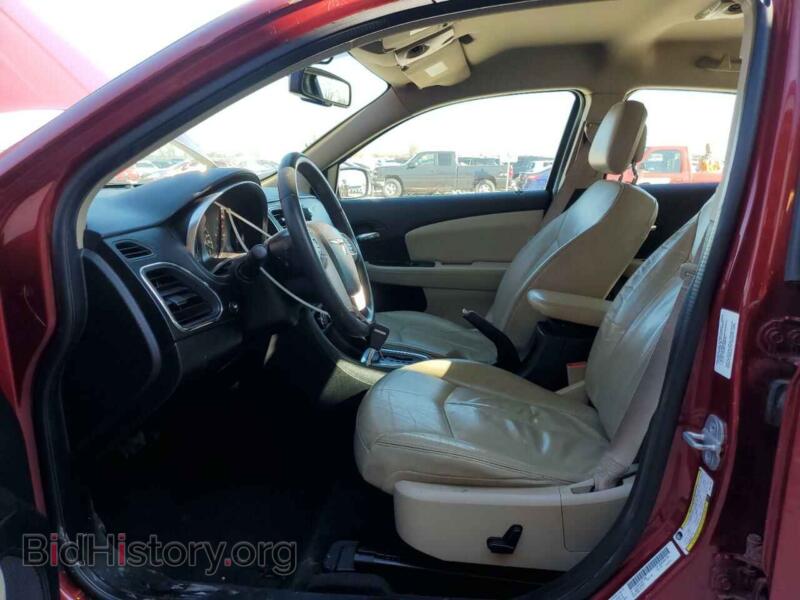 2013 Chrysler 200 (VIN 1C3CCBCG1DN511092) — photo 7 of 12