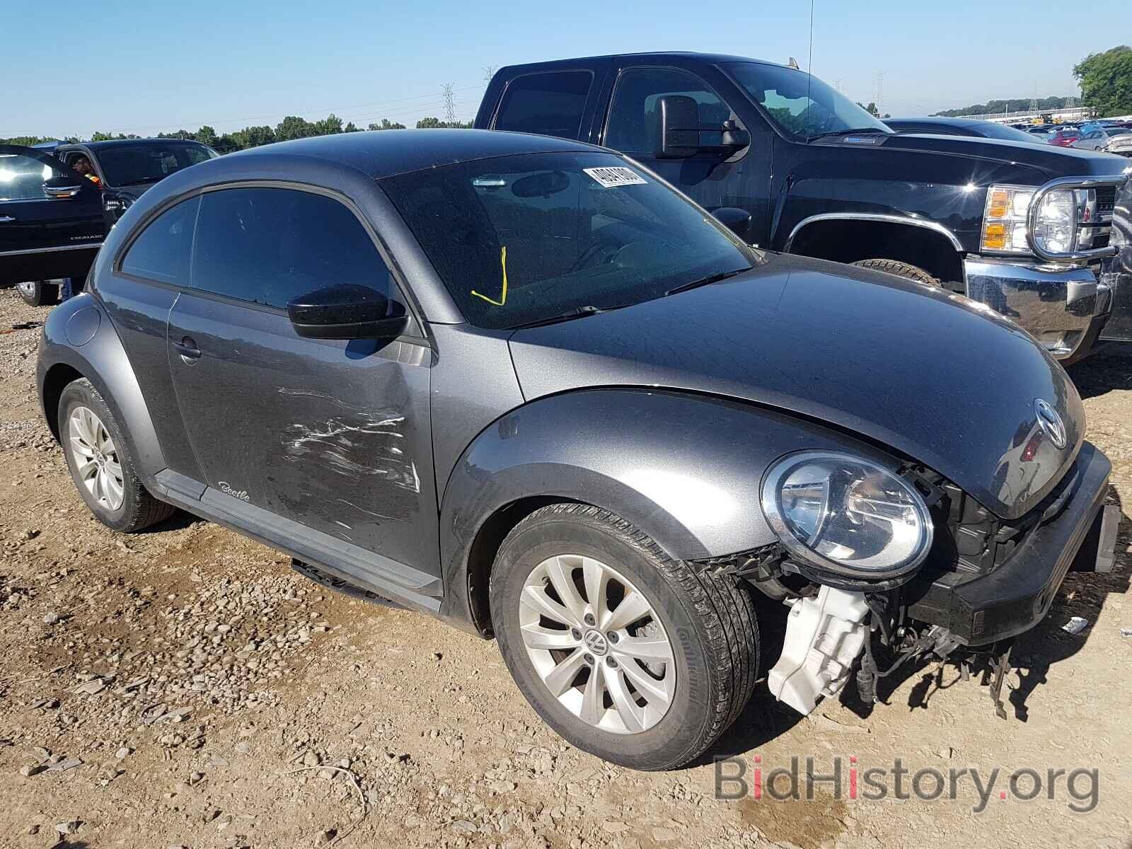 Photo 3VWFP7AT6DM671115 - VOLKSWAGEN BEETLE 2013