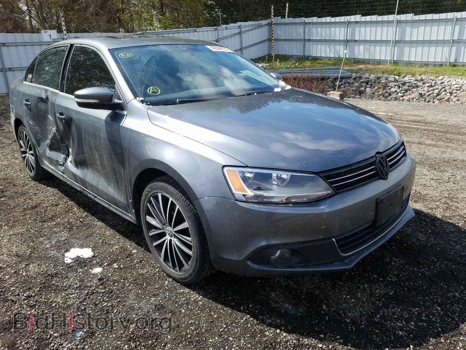 Фотография 3VWL07AJ1EM437472 - VOLKSWAGEN JETTA 2014