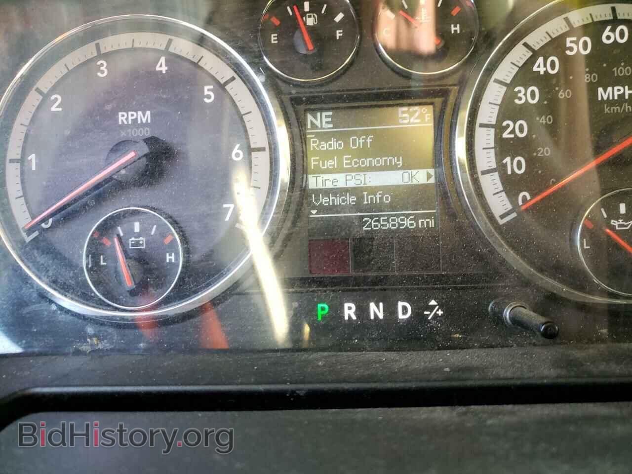 2011 DODGE RAM 1500 - VIN: 1D7RB1GP8BS692984 - Фото 8