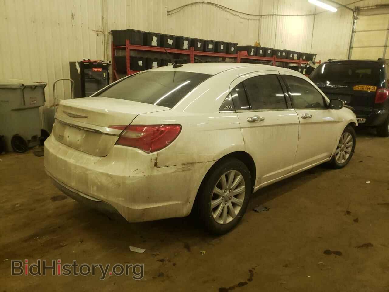 2013 CHRYSLER 200 - VIN: 1C3CCBCG2DN592961 - Фото 3