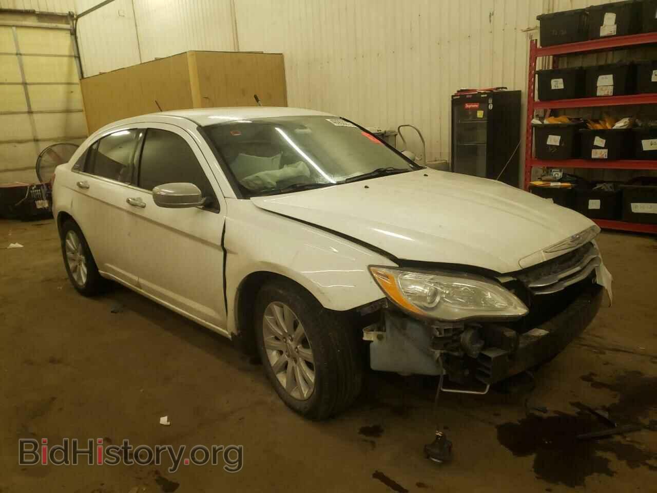 2013 CHRYSLER 200 - VIN: 1C3CCBCG2DN592961 - Фото 4