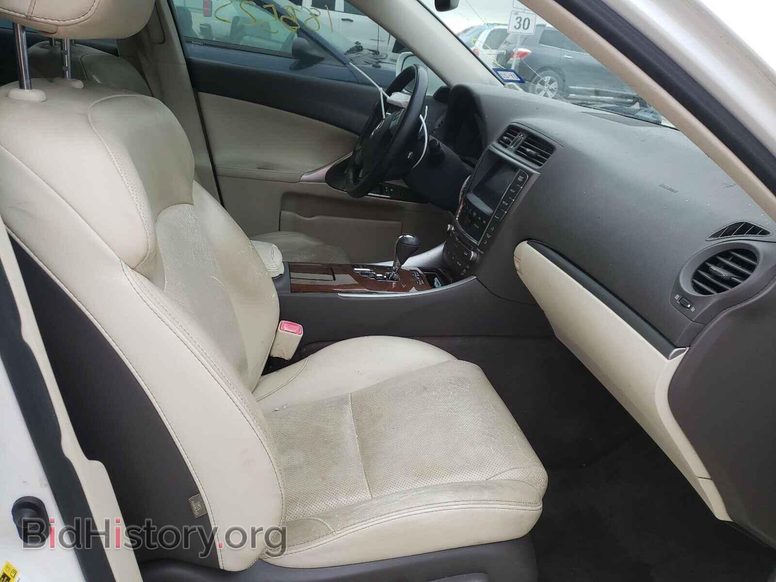 2011 LEXUS IS - VIN: JTHBF5C25B5137019 - Фото 5