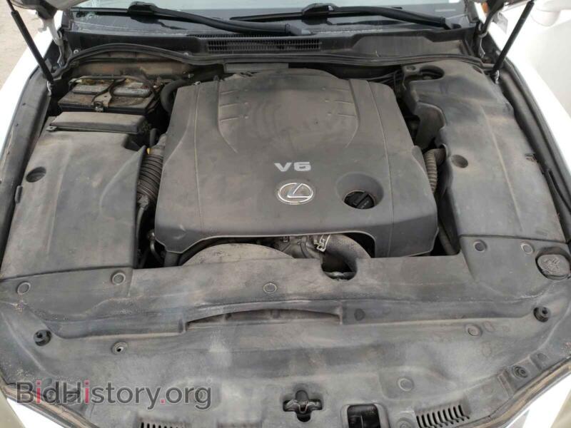 2011 Lexus IS (VIN JTHBF5C25B5137019) — photo 7 of 10