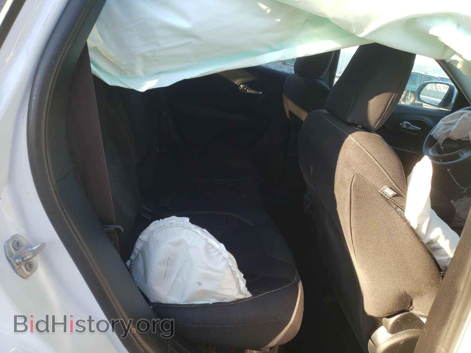 2016 JEEP CHEROKEE - VIN: 1C4PJMCS6GW153618 - Photo 6