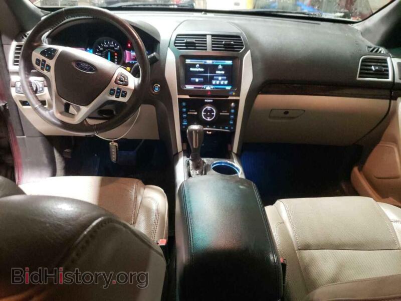 2011 Ford EXPLORER (VIN 1FMHK8F82BGA79296) — photo 8 of 13