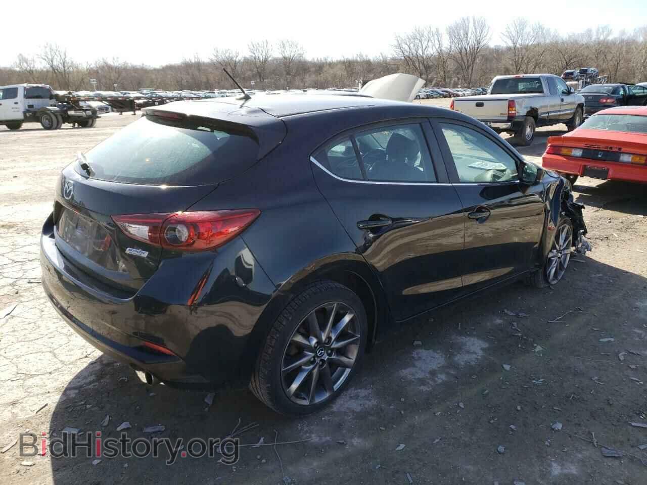 2018 MAZDA 3 - VIN: 3MZBN1L39JM256784 - Фото 4