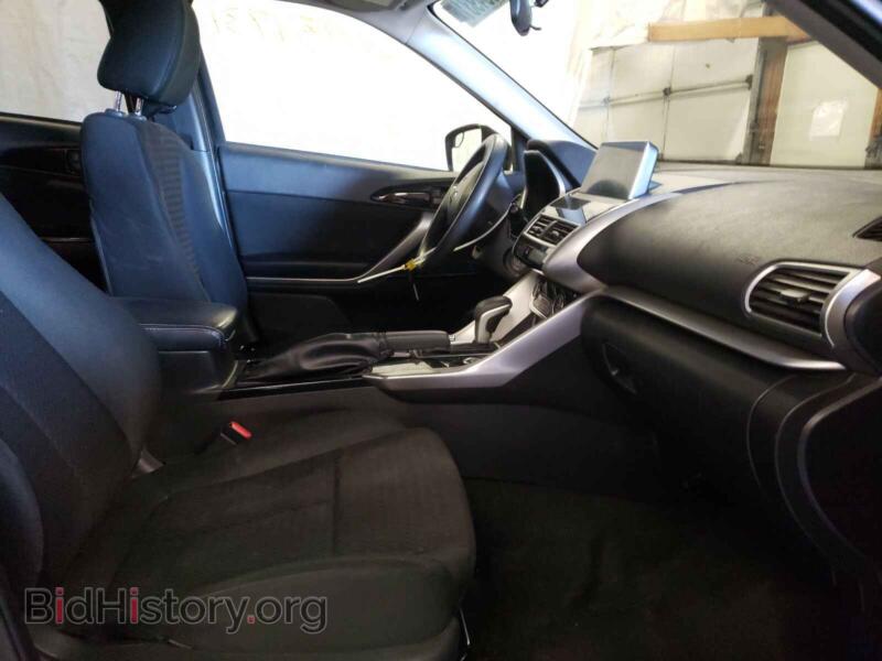 2019 Mitsubishi ECLIPSE (VIN JA4AT4AA4KZ047308) — photo 5 of 10