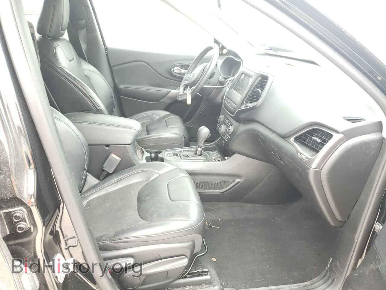 2019 JEEP CHEROKEE - VIN: 1C4PJLLB3KD301142 - Фото 5