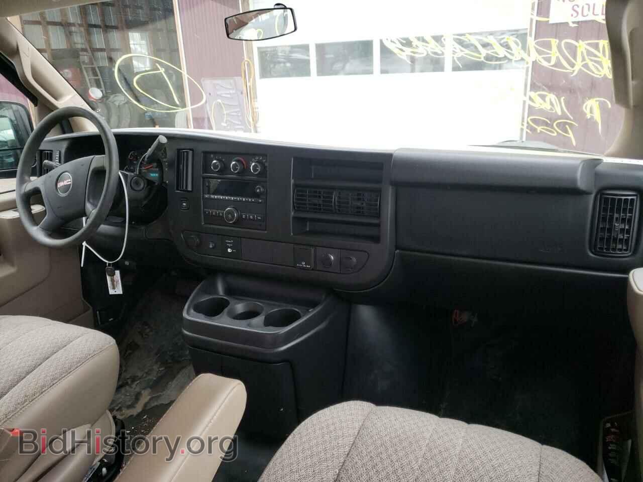 2017 GMC SAVANA - VIN: 1GTW7AFF8H1128497 - Фото 8