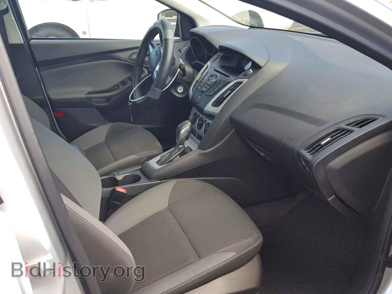 2012 Ford FOCUS (VIN 1FAHP3F20CL260464) — фото 5 из 10