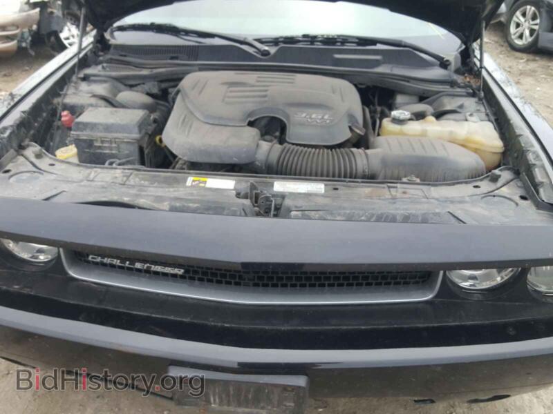 2013 Dodge CHALLENGER (VIN 2C3CDYAG1DH540328) — photo 7 of 10