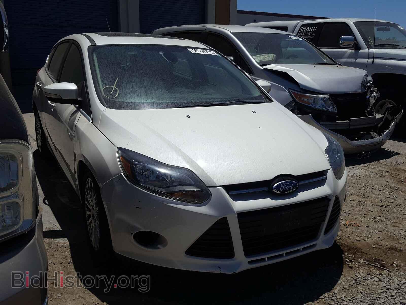 Photo 1FAHP3N23CL262937 - FORD FOCUS 2012