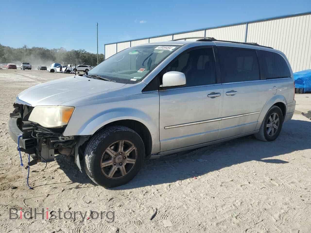 Photo 2A4RR5D14AR235466 - CHRYSLER MINIVAN 2010