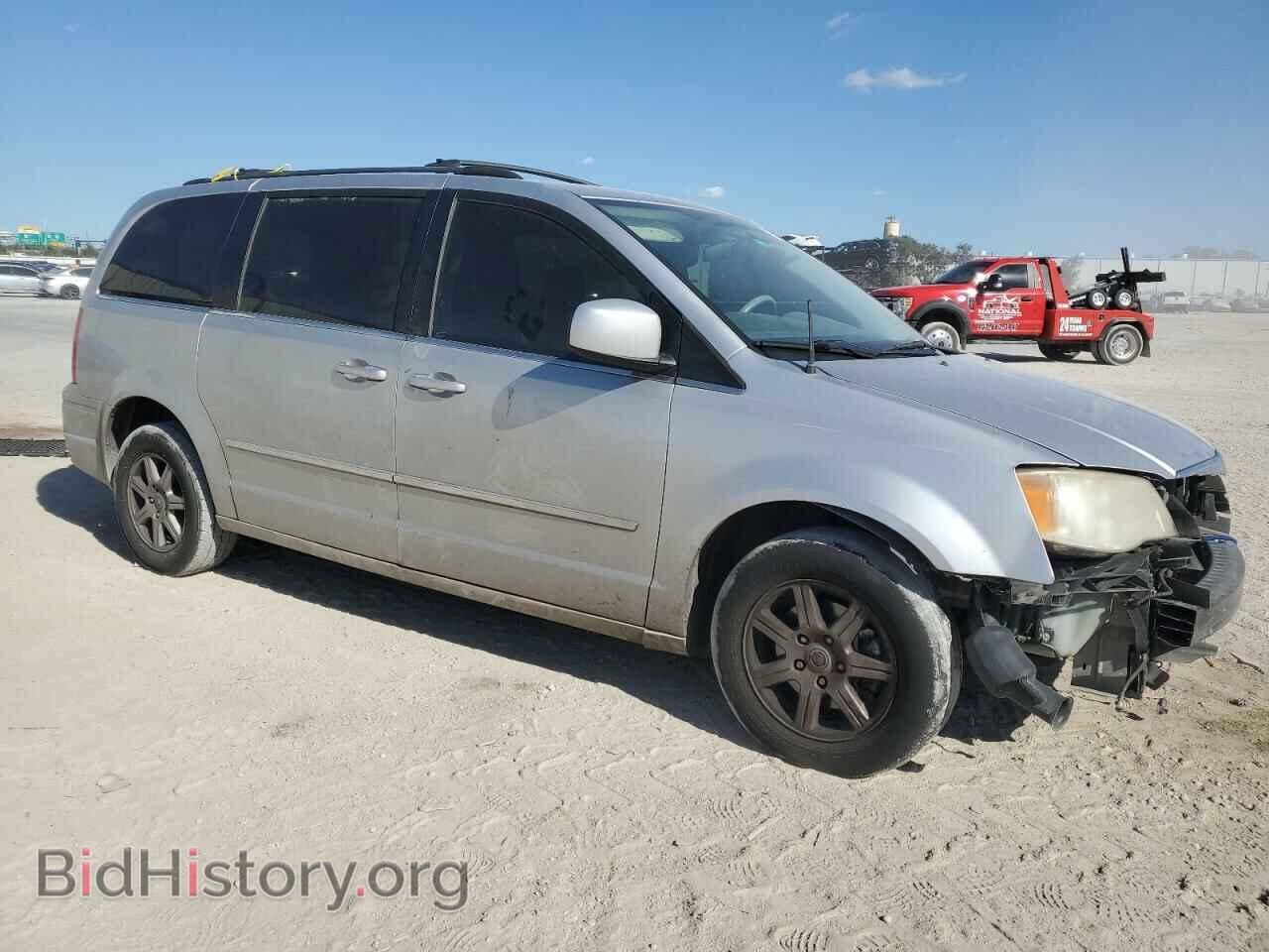 2010 CHRYSLER MINIVAN - VIN: 2A4RR5D14AR235466 - Photo 4