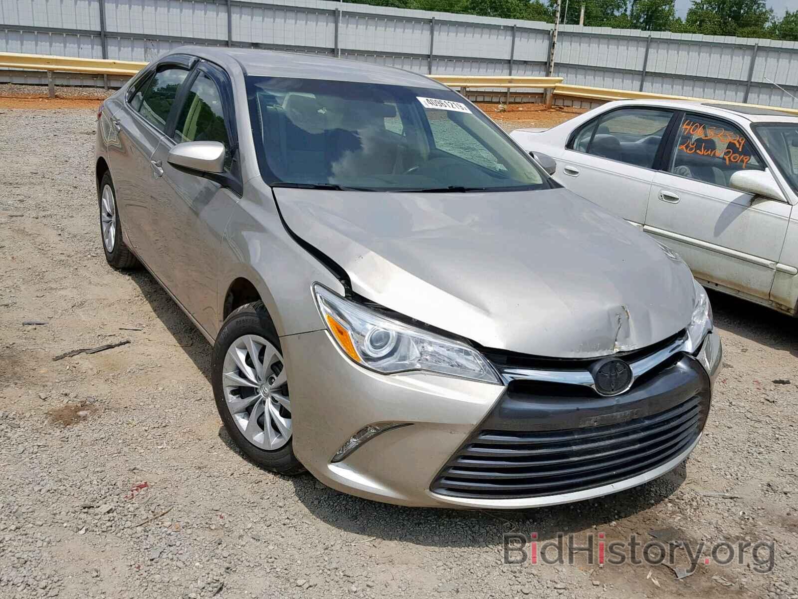 Photo 4T4BF1FK5FR466788 - TOYOTA CAMRY 2015