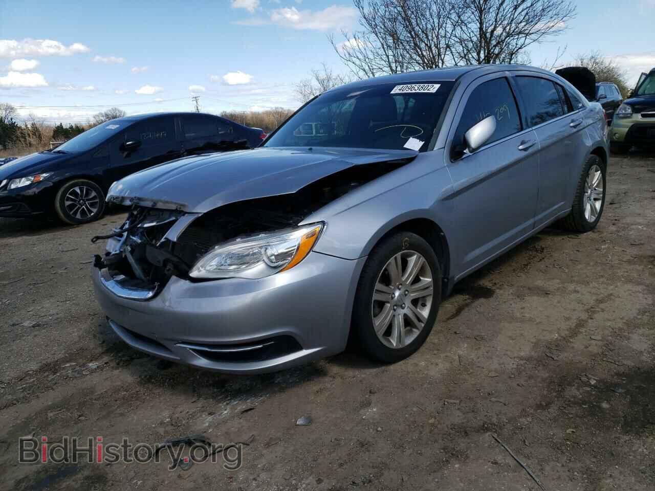 2013 CHRYSLER 200 - VIN: 1C3CCBBB3DN547503 - Фото 2