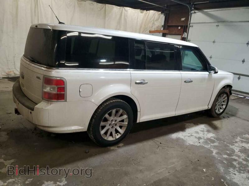 2011 Ford FLEX (VIN 2FMGK5CC8BBD03441) — фото 3 из 13