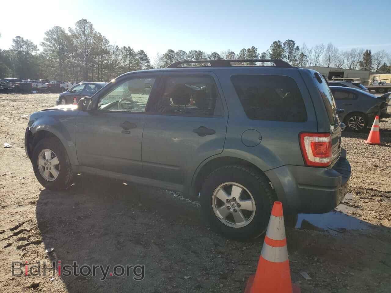 2011 FORD ESCAPE - VIN: 1FMCU0D74BKB95340 - Photo 2