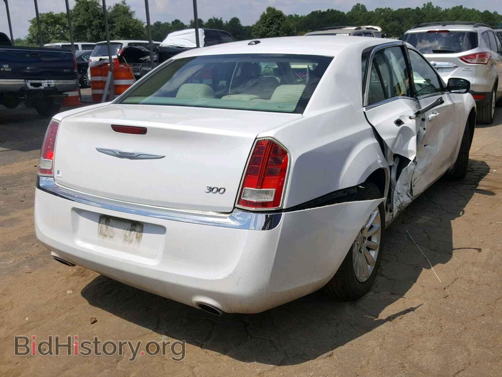 2012 CHRYSLER 300 - VIN: 2C3CCAAG6CH138376 - Photo 4
