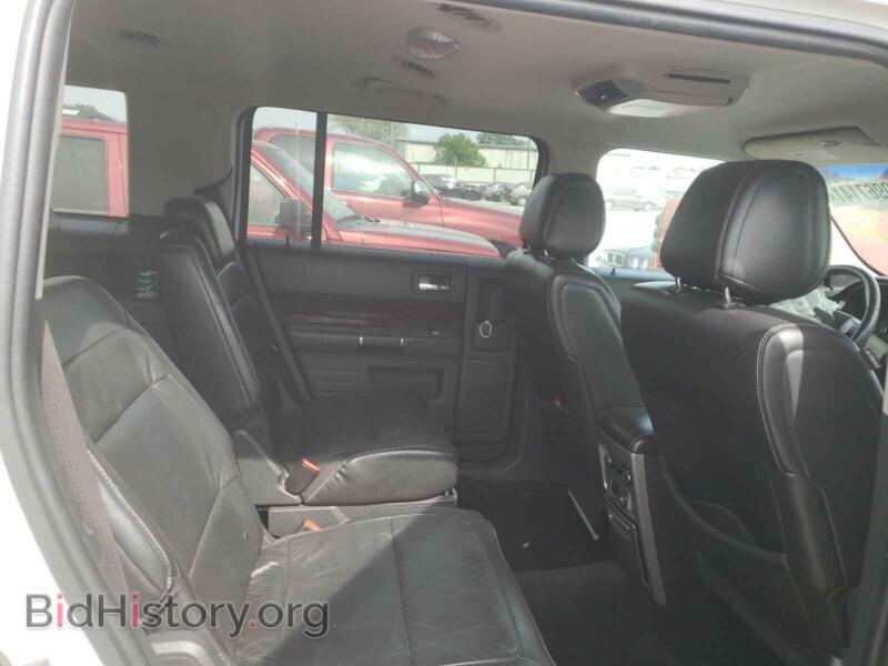 2011 Ford FLEX (VIN 2FMGK5CCXBBD16594) — фото 6 из 10