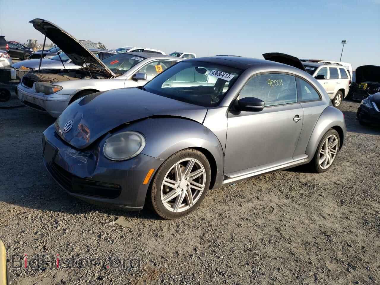 Photo 3VWJP7AT6CM657241 - VOLKSWAGEN BEETLE 2012