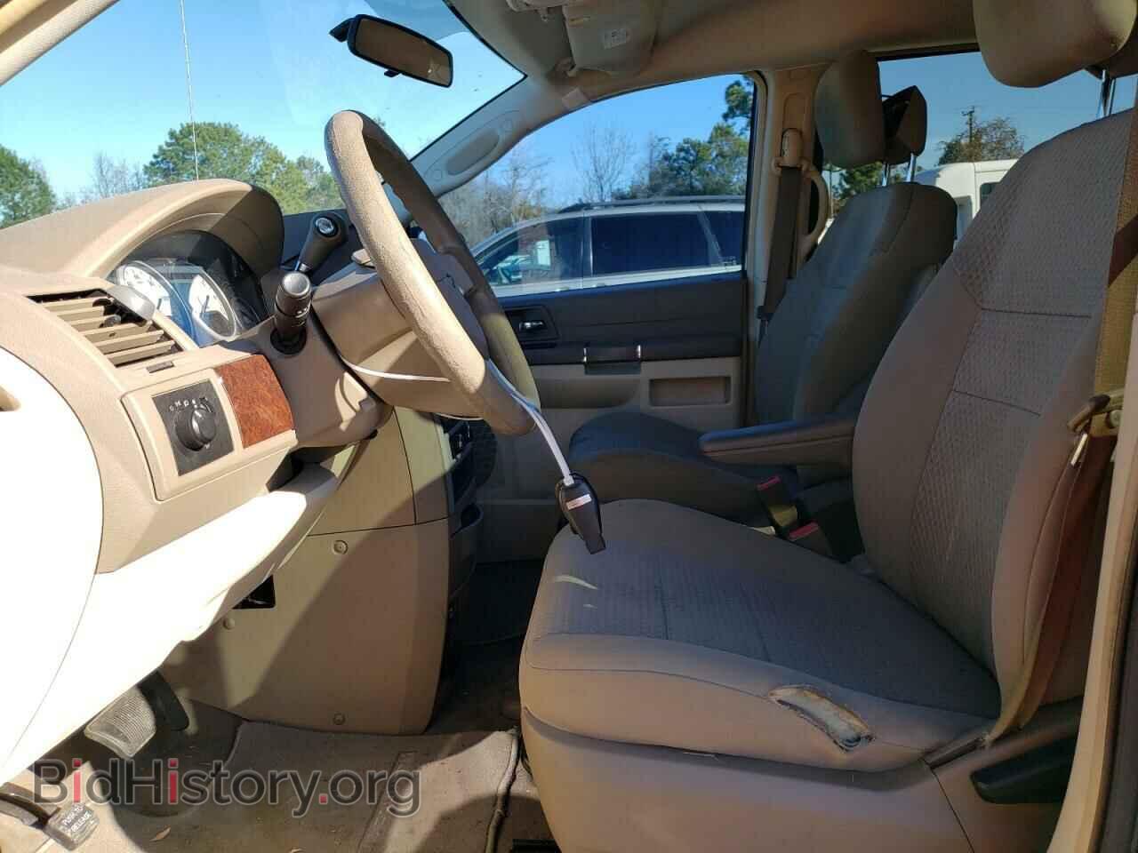 2010 CHRYSLER MINIVAN - VIN: 2A4RR2D10AR365744 - Фото 7