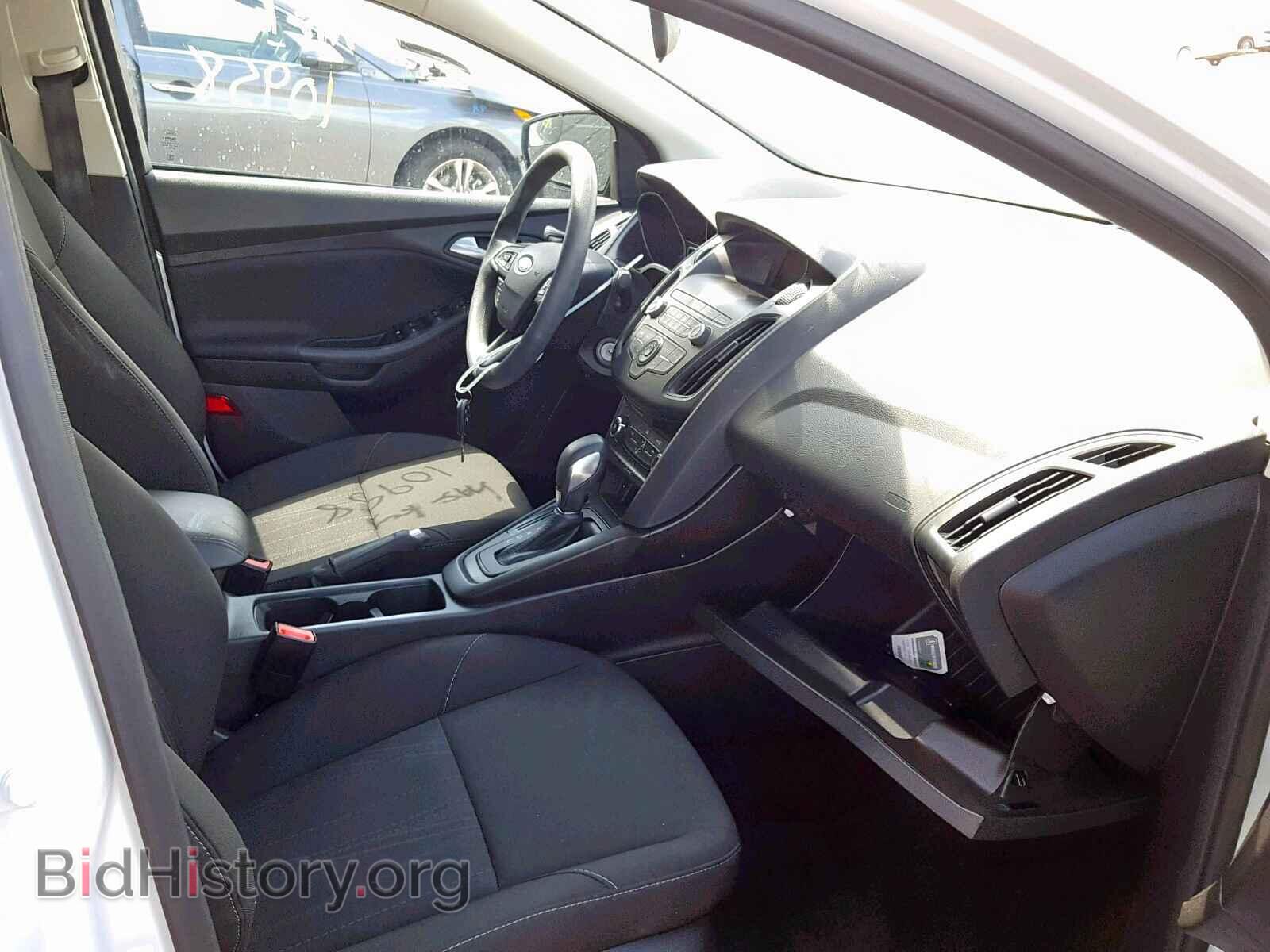 2018 FORD FOCUS SE - VIN: 1FADP3F28JL300026 - Фото 5