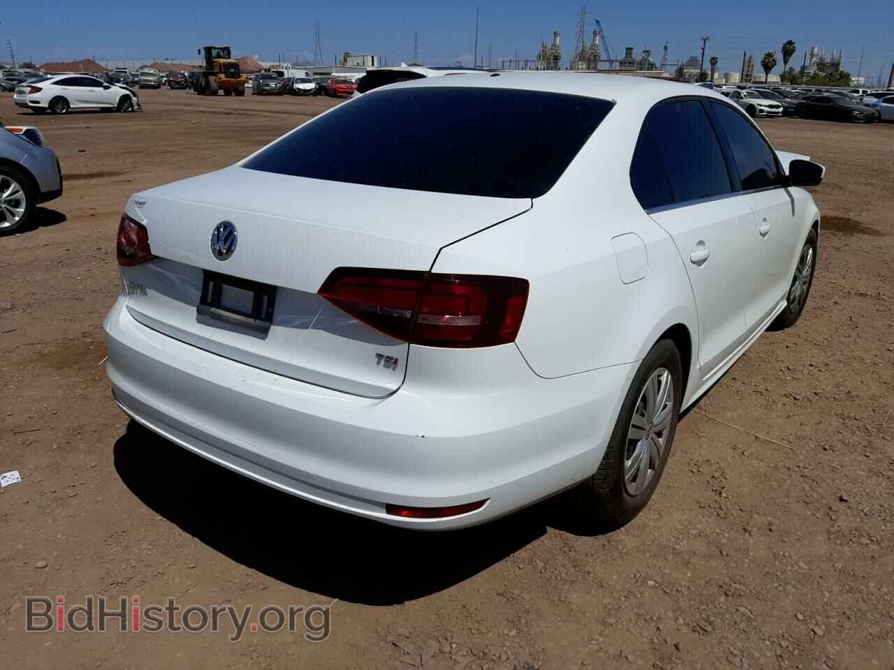 2017 VOLKSWAGEN JETTA - VIN: 3VW2B7AJ2HM396022 - Фото 4