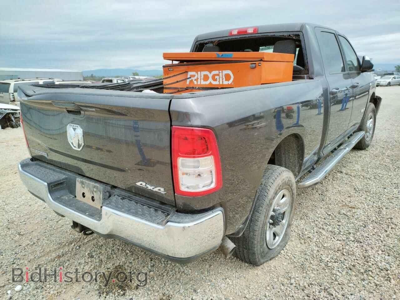 2021 RAM 2500 - VIN: 3C6UR5DL1MG552155 - Photo 4