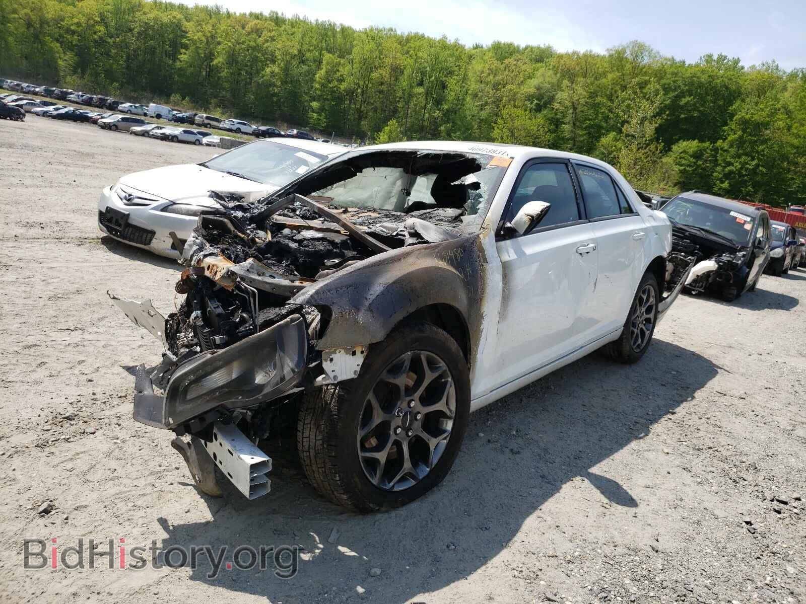 2016 CHRYSLER 300 - VIN: 2C3CCAGG2GH311484 - Фото 2
