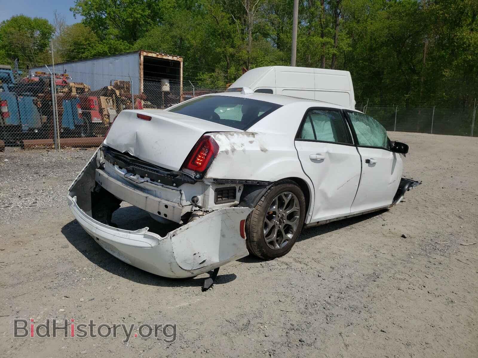 2016 CHRYSLER 300 - VIN: 2C3CCAGG2GH311484 - Фото 4