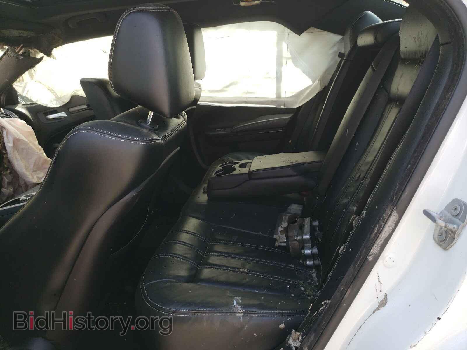 2016 CHRYSLER 300 - VIN: 2C3CCAGG2GH311484 - Фото 6