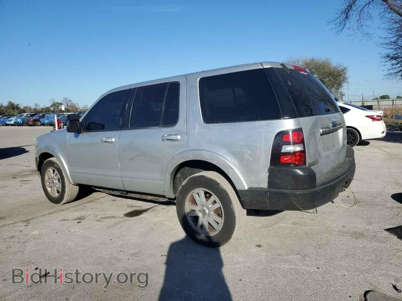 2010 FORD EXPLORER - VIN: 1FMEU8F80AUA94232 - Фото 2