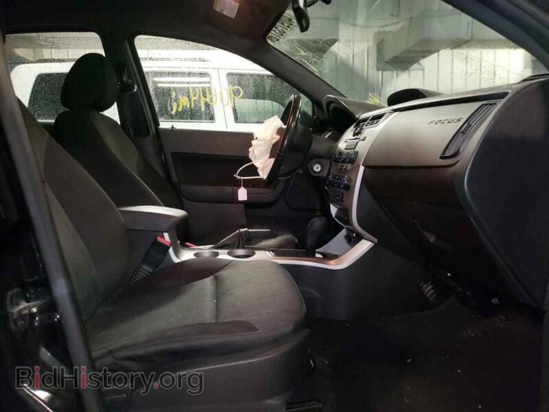 2011 Ford FOCUS (VIN 1FAHP3FN2BW105499) — фото 5 из 10