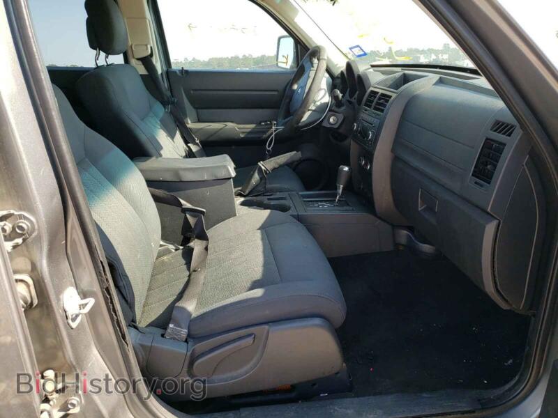 2011 Dodge NITRO (VIN 1D4PT4GK2BW600736) — photo 5 of 10