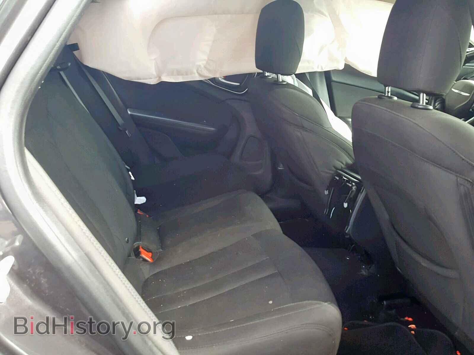 2016 CHRYSLER 200 - VIN: 1C3CCCAB3GN105803 - Photo 6
